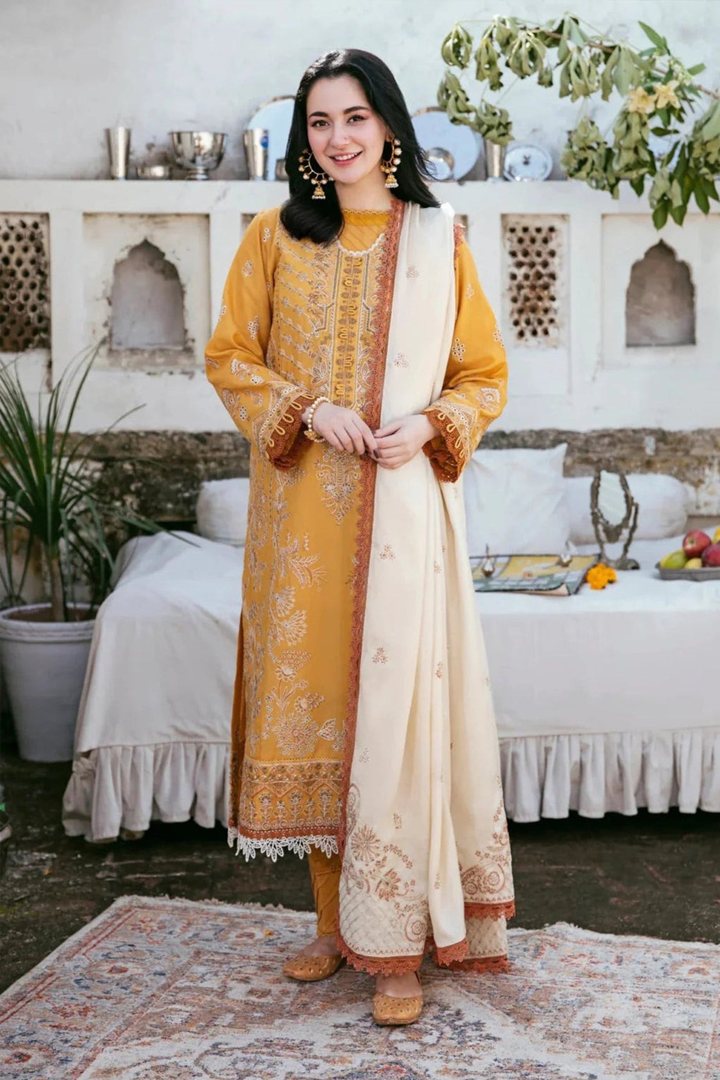 Sapphire 3 Piece Dhanak Embroidered Shirt With Dhanak Embroidered Shawll WC1124