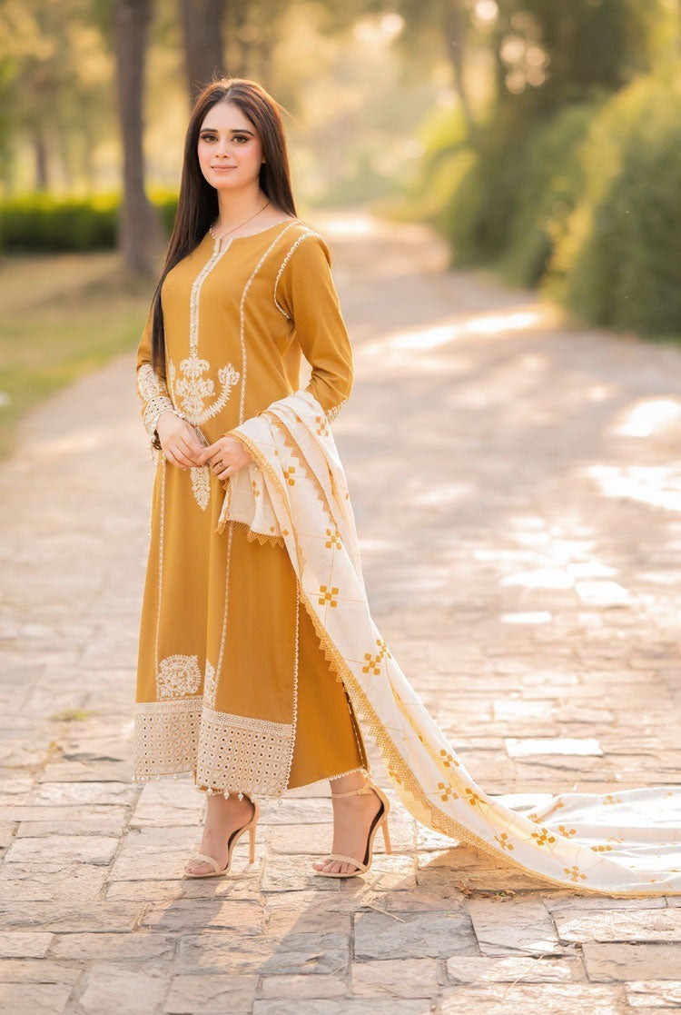 Libaas Winter 3 Piece Embroidered Dhanak dress with Heavy Embroidered Dhanak Shawll WC1212