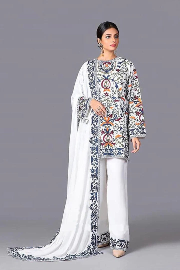 Embroidered Lawn Clothe with embroidered Chifoon Dupatta 3 Piece WC208