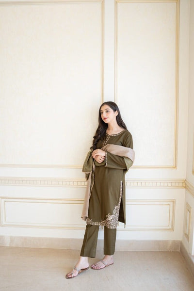 Unstitched Winter Dhanak Dress with Embroidered Shawll 3PC