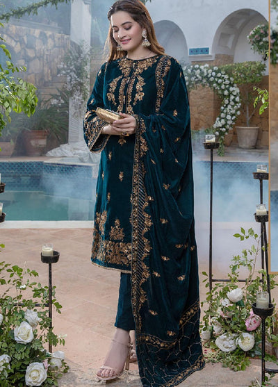 Velvet Embroidered 3 Piece With Velvet Shawll WC402