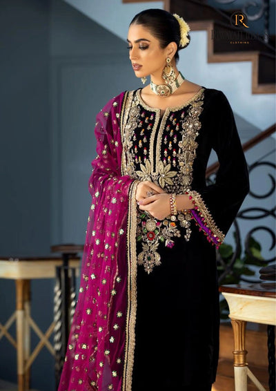 Unstitched 3 Piece Velvet Dress With Embroidered Organza Dupatta WC903