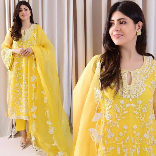 Embroidered Maria B Lawn Dress and Organza Embroidered Dupatta 3 Piece WC040